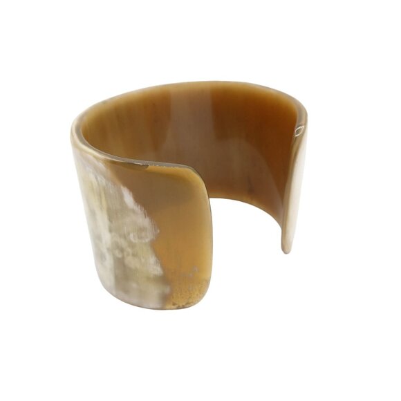 Neutral Acrylic Faux Horn 2" Wide Cuff Bracelet Boho Beachy Unsigned - Picture 3 of 6